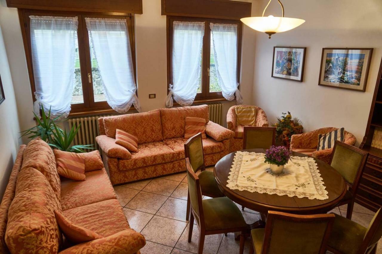 Appartamento Clivo Solto Collina Esterno foto